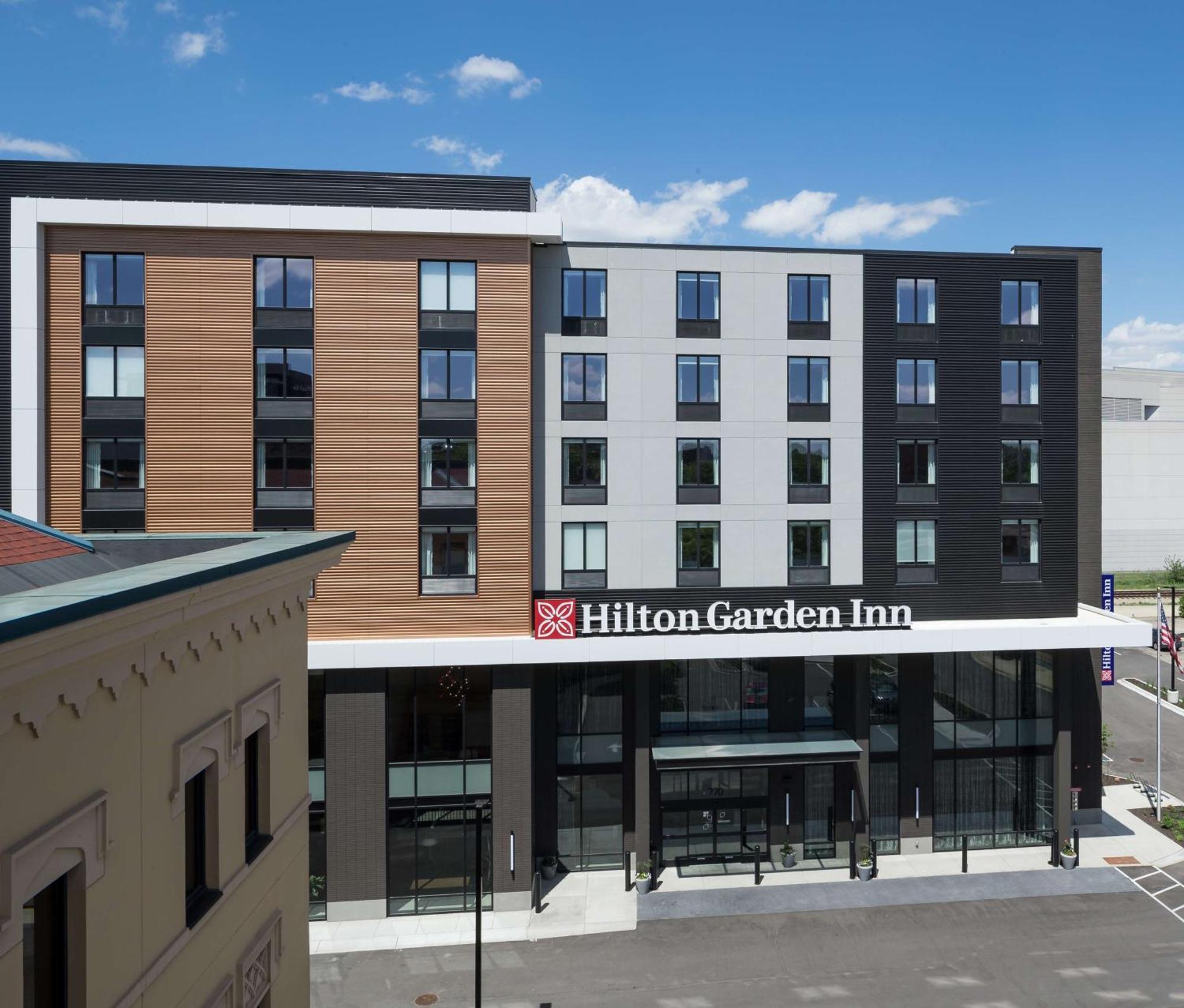 Hilton Garden Inn Madison Downtown, Wi Exterior photo